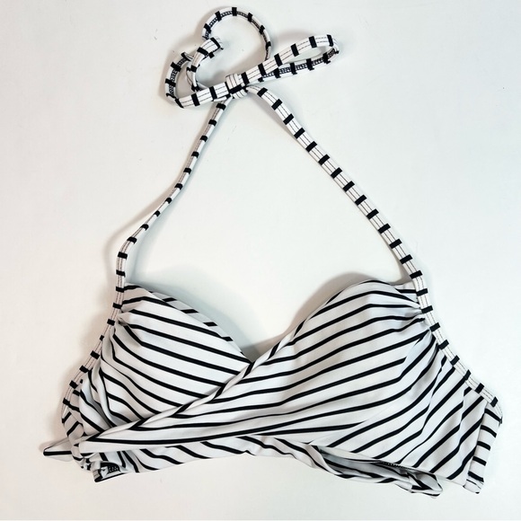 Victoria’s Secret Wrap Halter Bikini Top & Classic Hipster Bottoms Set 34B/Small - Picture 3 of 14